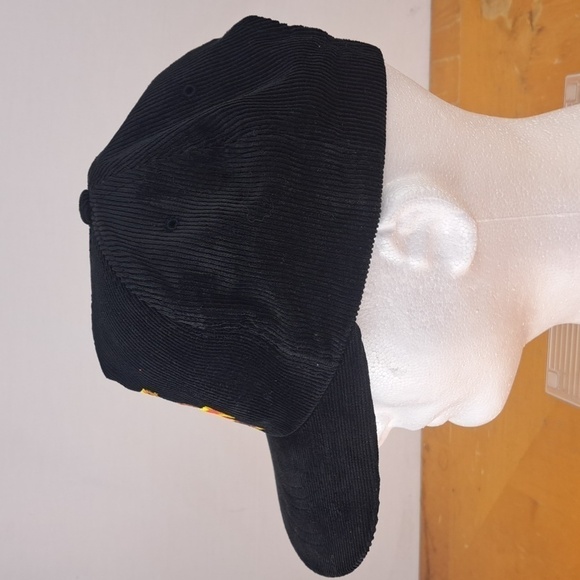 Vintage corduroy Bandug tires black & red embroidered casual snapback hat - Picture 2 of 8